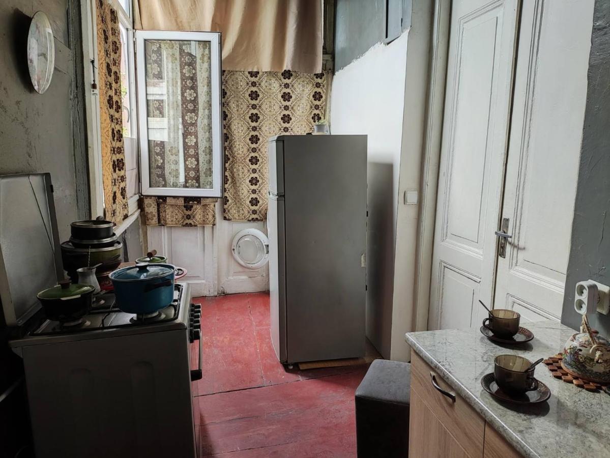 Eka'S Apartment On Marjanishvili ティビリシ エクステリア 写真